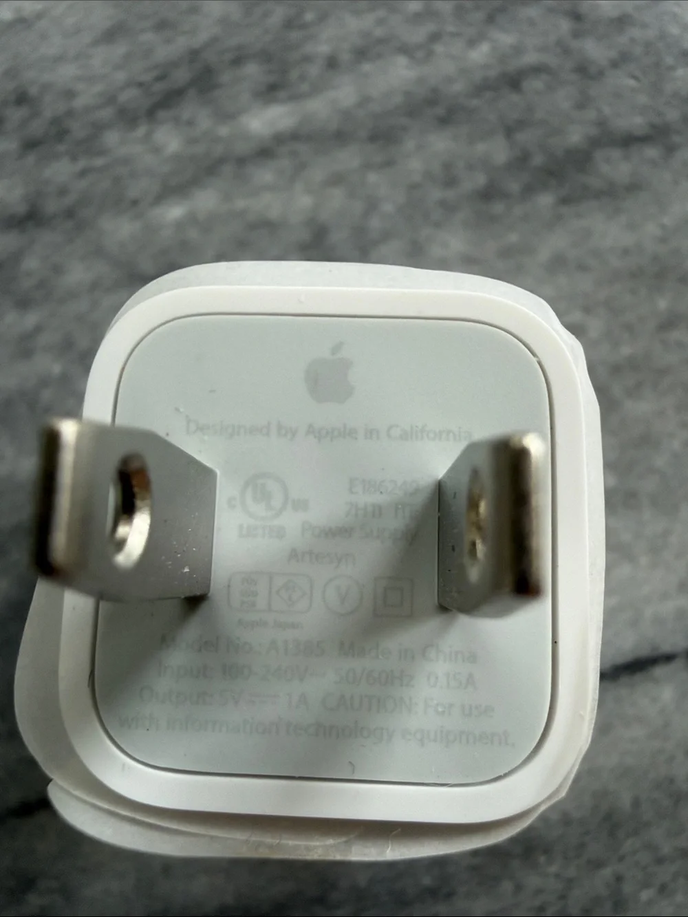 Apple White USB Wall Charger Plug